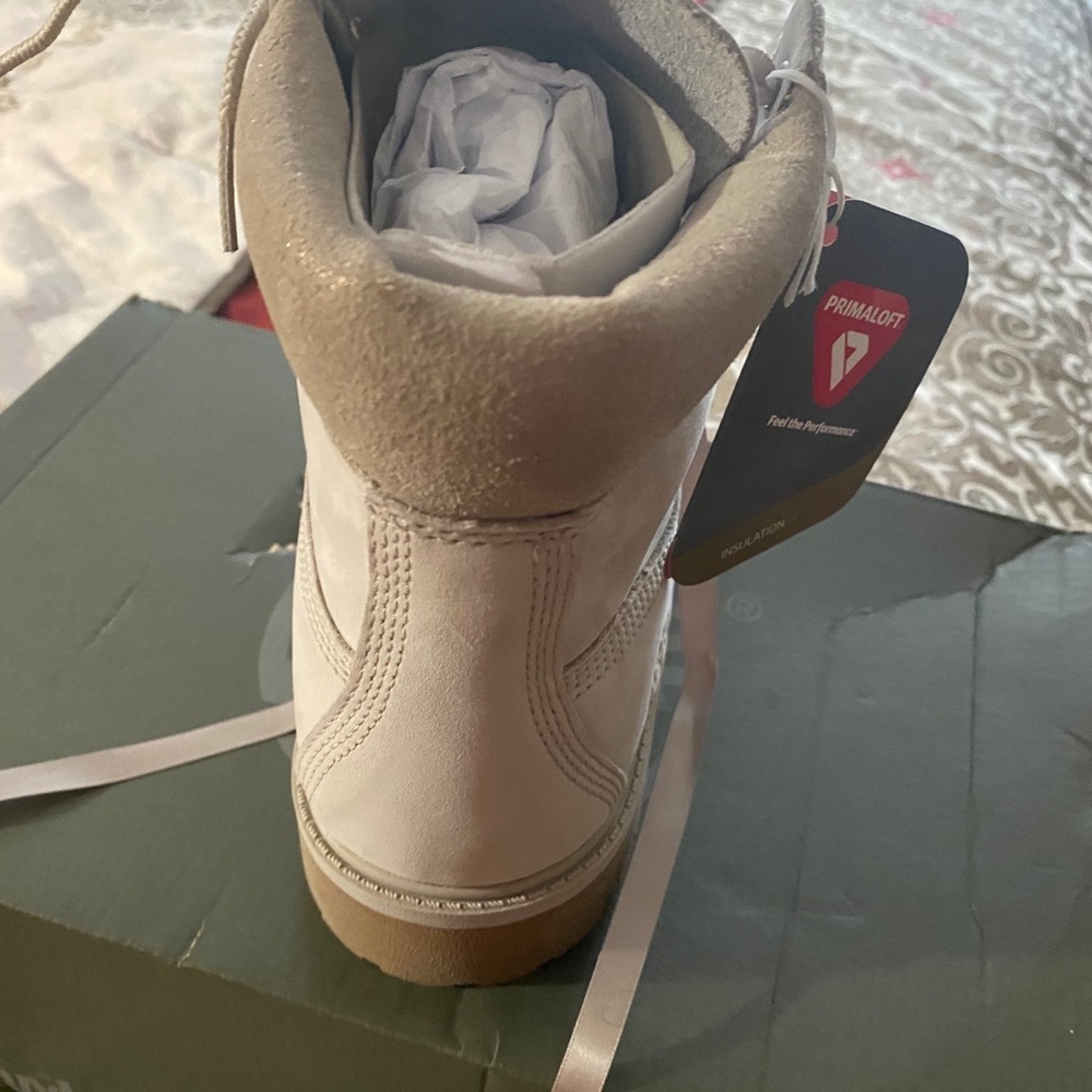 Timberland - Picture 3 of 4